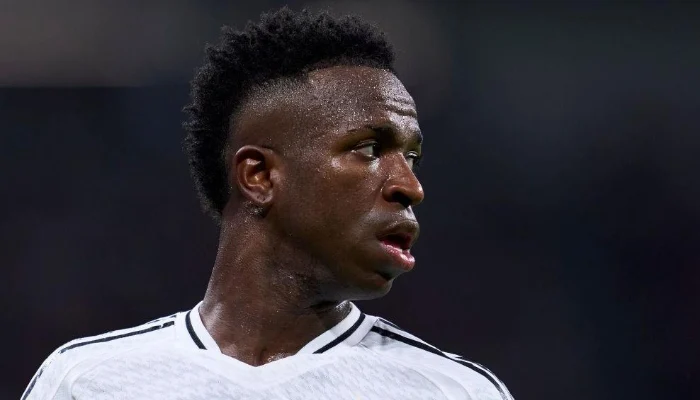  Arsenal consider move for Vinícius Júnior amid Real Madrid contract uncertainty