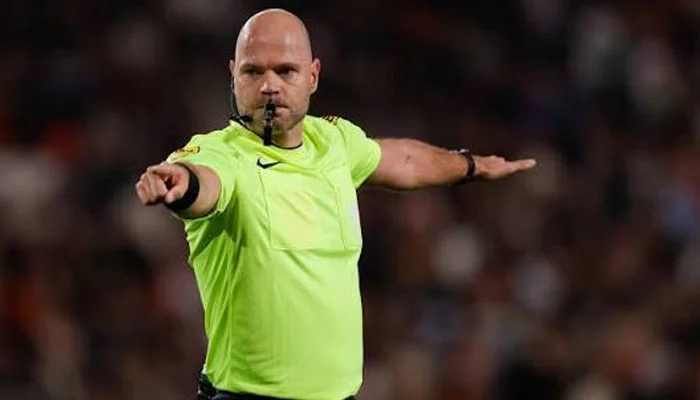  World Cup referee Rob Dieperink dies suddenly months after FIFA decision