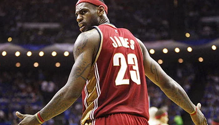  LeBron James takes to YouTube for sport fans never expected